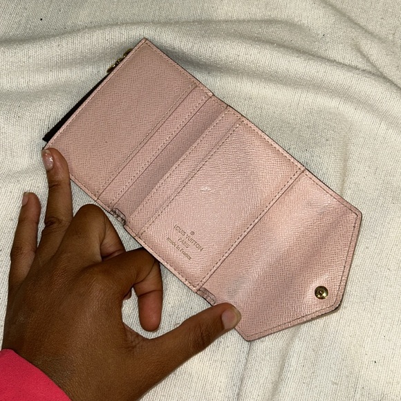 Louis Vuitton 2019 Monogram Zoé Fuchsia - Picture 9 of 11